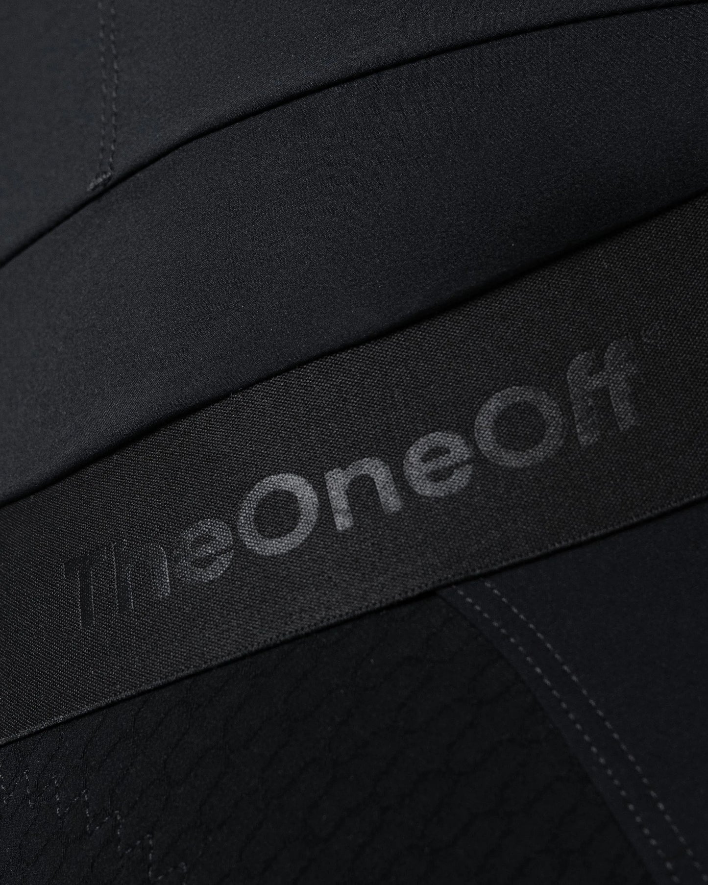 THE ONE OFF Neon Maillot màniga llarga - Future Negre