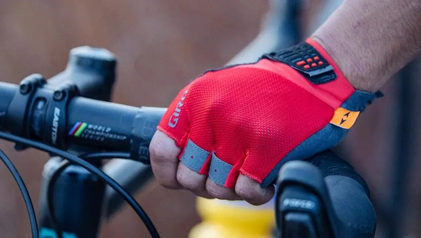 GIRO SUPERNATURAL Cycling Gloves - BRIGHT RED