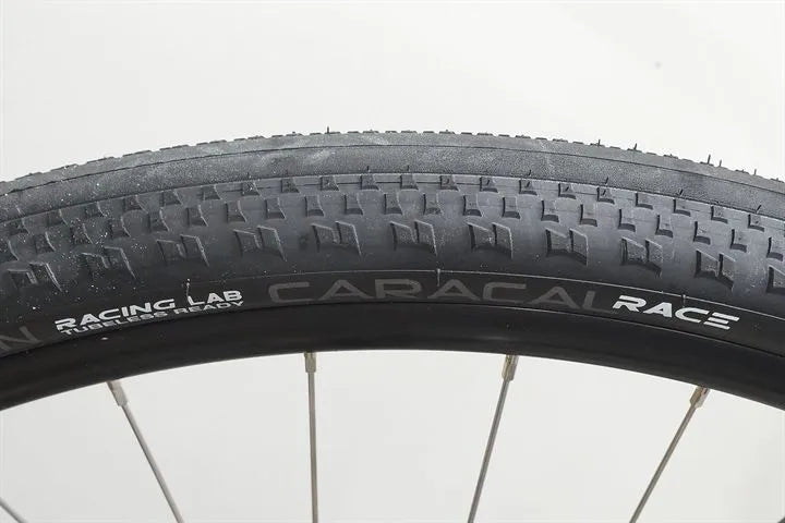 HUTCHINSON CARACAL 700X45 HARDSKIN TLR - NEGRO