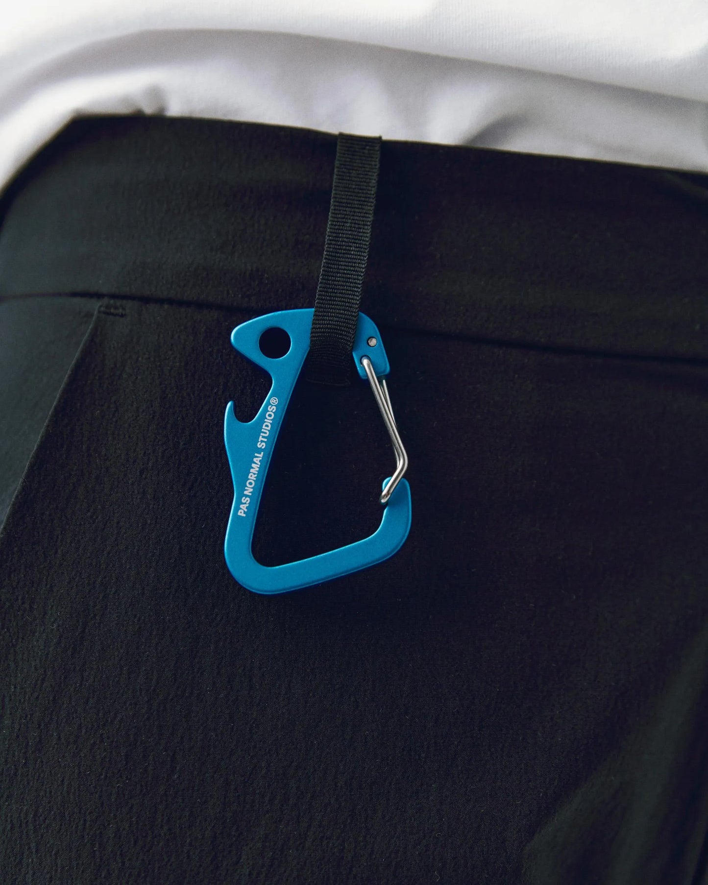PAS NORMAL STUDIOS Off Race Branded Carabiner - Ocean Blue