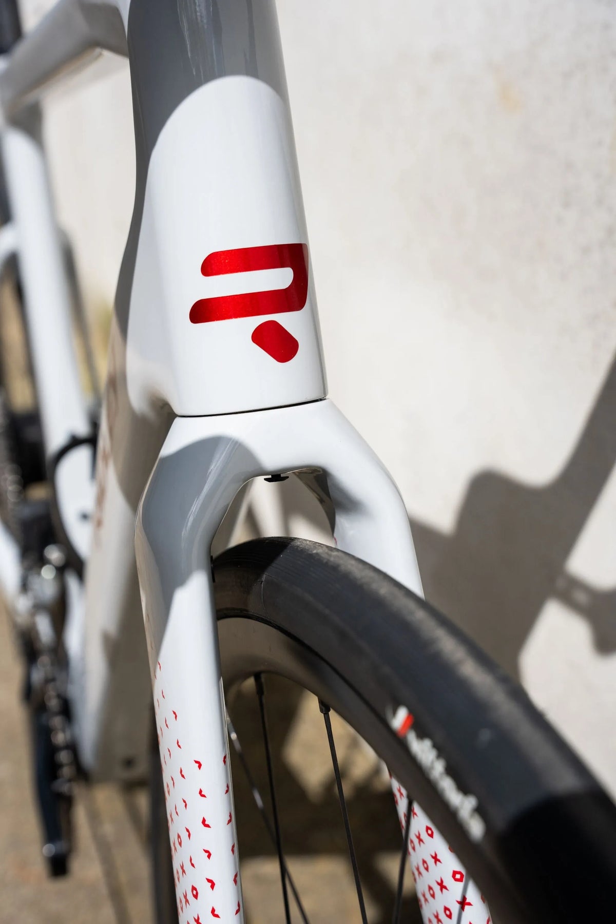 RIDLEY E-Grifn Road Bike - Battleship Grey/Red SBIEGCRID018