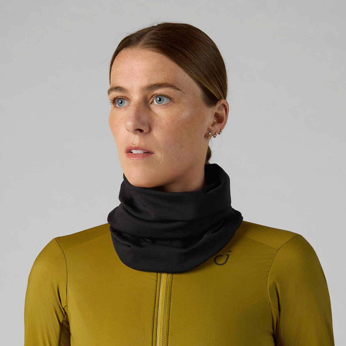 VELOCIO Luxe Thermal Collar - Black