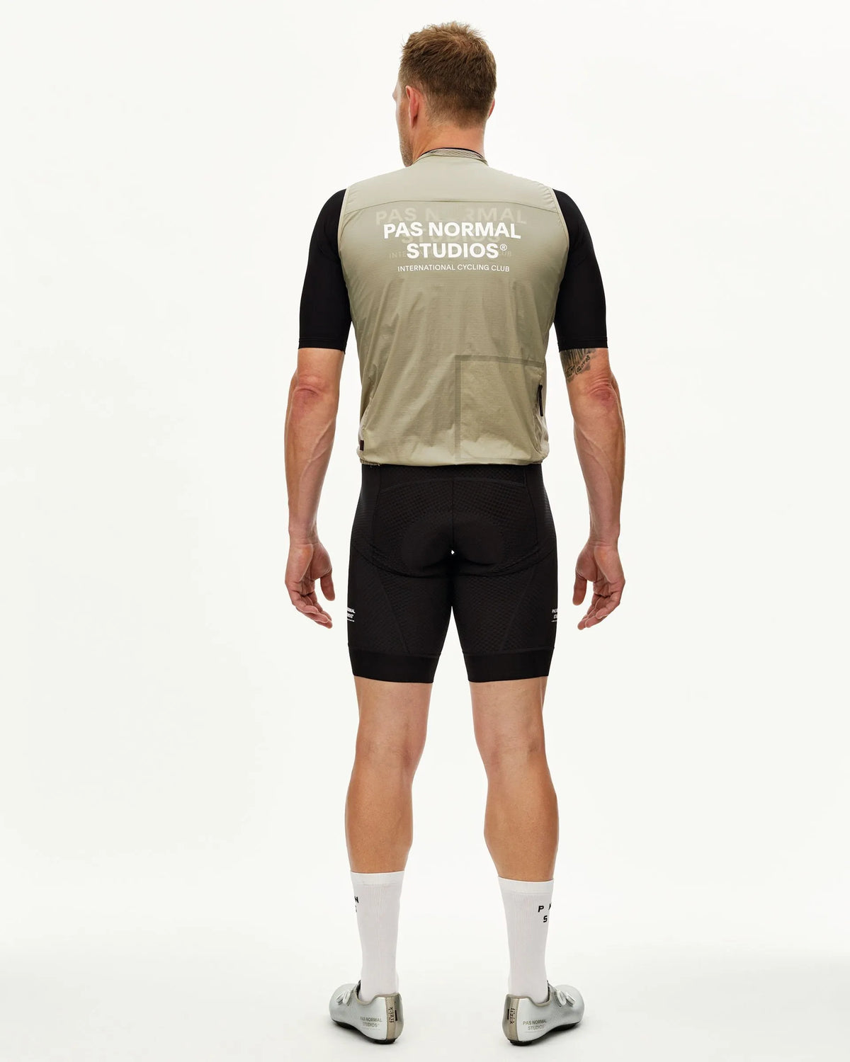 PAS NORMAL STUDIOS Essential Insulated Chaleco de ciclismo - Grey Sage