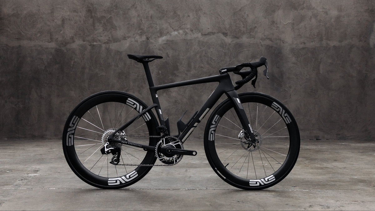 ENVE SES Aero Carbon Bottle Cages on the Melee V2
