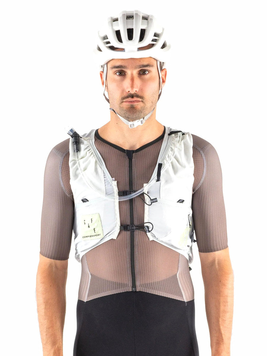 CAFÉ DU CYCLISTE UltRide Evo 8 Hydratation Vest - Gray/Green