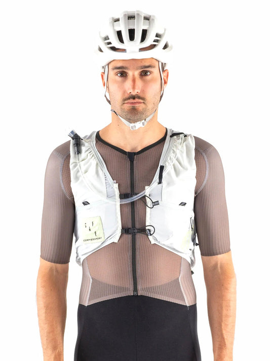 CAFÉ DU CYCLISTE UltRide Evo 8 Hydratation Vest - Gray/Green
