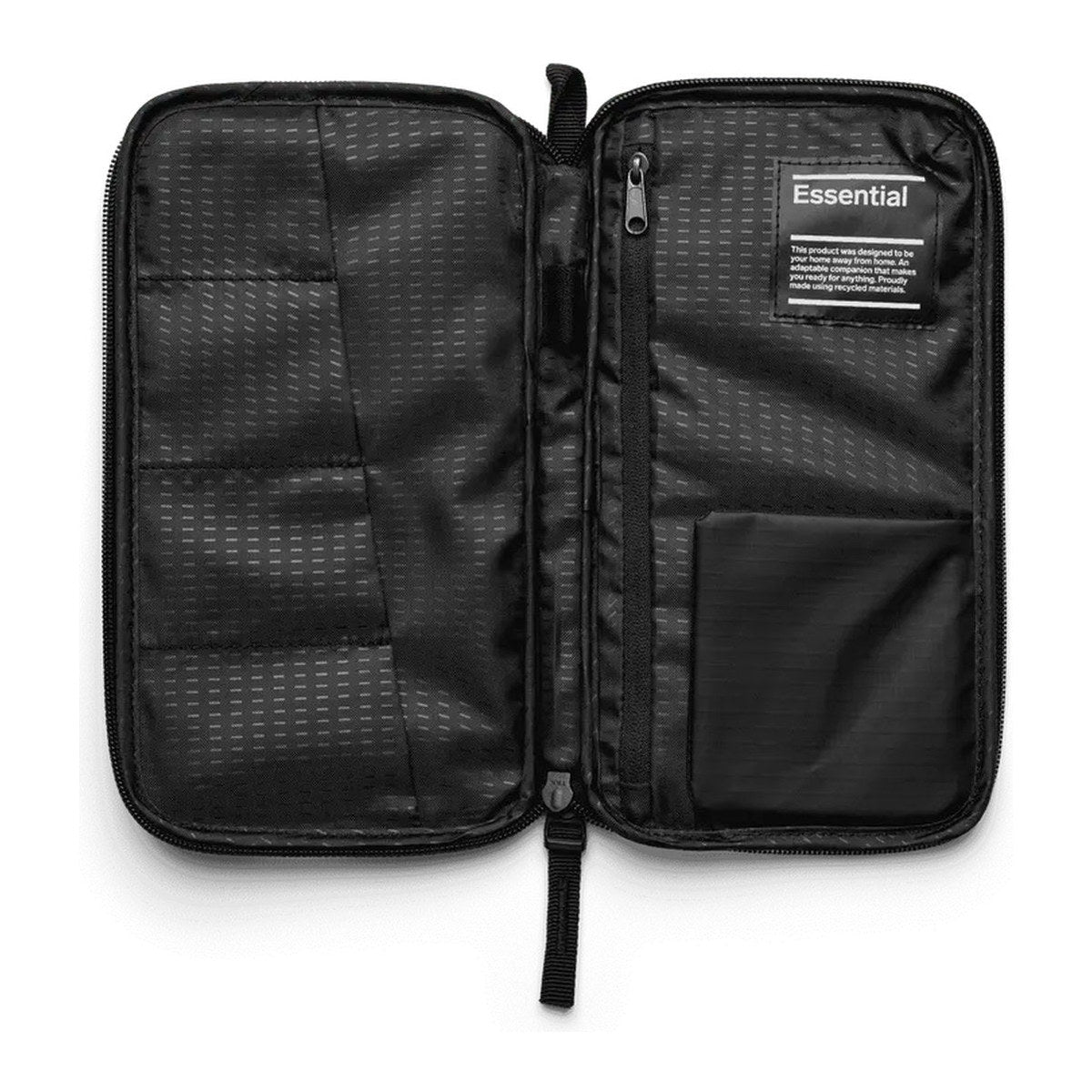 DB JOURNEY Essential Passport Cover - Black Out