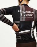 PAS NORMAL STUDIOS Homes Mechanism Maillot màniga llarga - AOP International Dark Olive