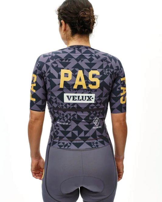 PAS NORMAL STUDIOS Mechanism Pro Women`s Jersey - AOP Origami Grey