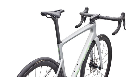SPECIALIZED TARMAC SL9 EXPERT ROAD BIKE - SILVER DUST/POWDER LIME