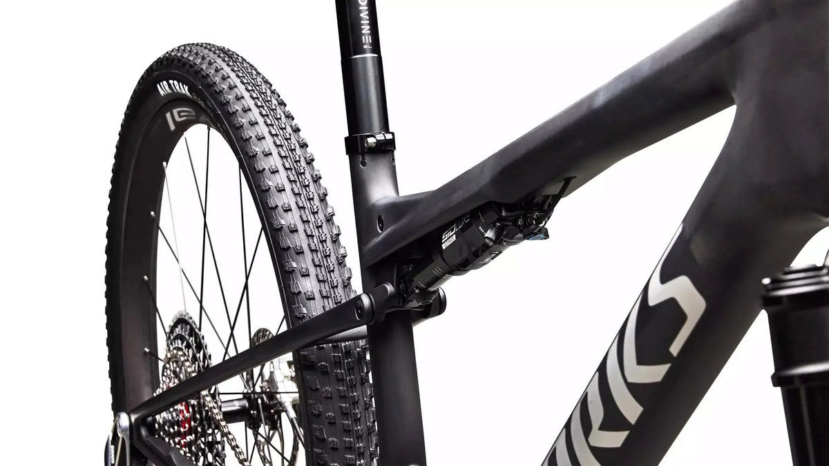 SPECIALIZED S-Works Epic 9 Ultralight LTD Complete MTB - Satin Carbon / Silver Foil
