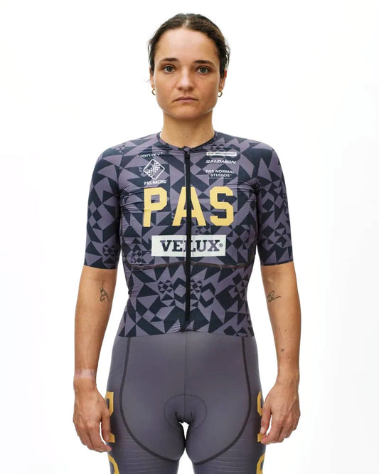 PAS NORMAL STUDIOS Mechanism Pro Women`s Jersey - AOP Origami Grey