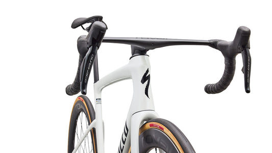 SPECIALIZED TARMAC SL9 SLEVEL ROAD BIKE - METALLIC WHITE SILVER/TARMAC BLACK