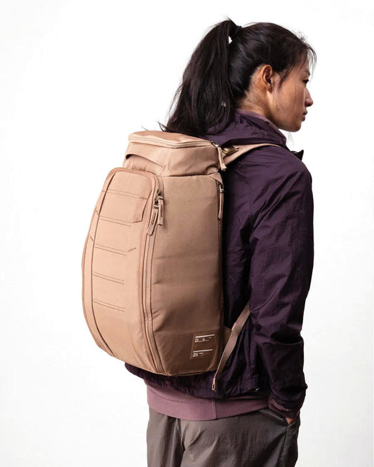 DB JOURNEY Hugger Backpack 25L - Affogato Brown