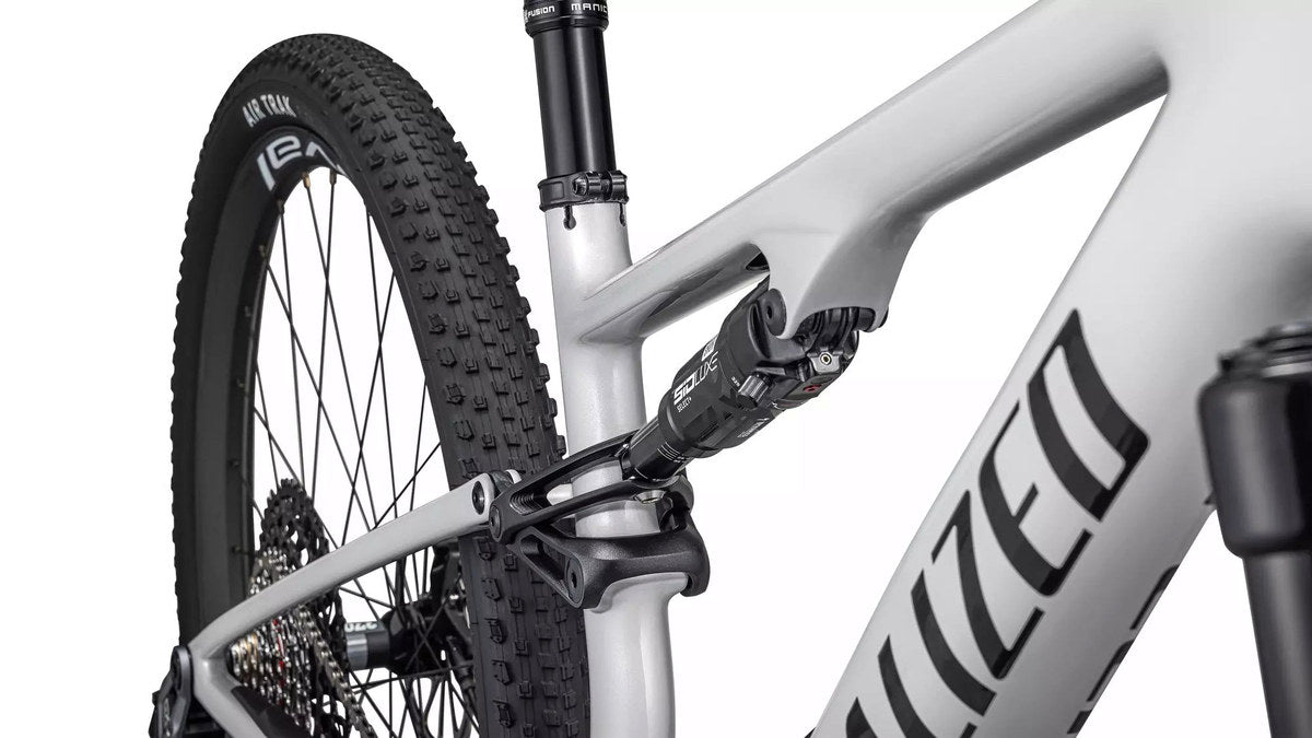 SPECIALIZED Epic 8 Expert 2026 Shimano GX Eagle AXS Mountain Bike - Gloss Dolomite Metallic / Obsidian