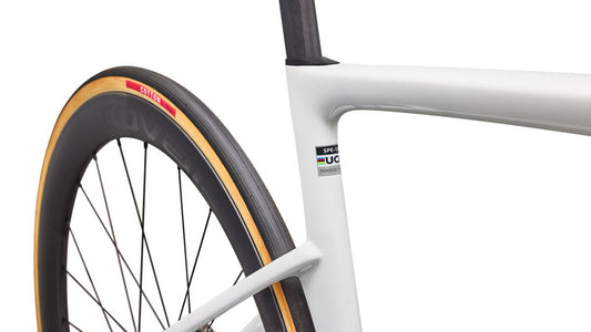 SPECIALIZED TARMAC SL9 SLEVEL ROAD BIKE - METALLIC WHITE SILVER/TARMAC BLACK