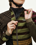 PAS NORMAL STUDIOS MECHANISM Stow Away Veste - AOP International Green