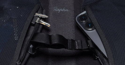 RAPHA Domestique Backpack 16L - Black/Carbon Grey