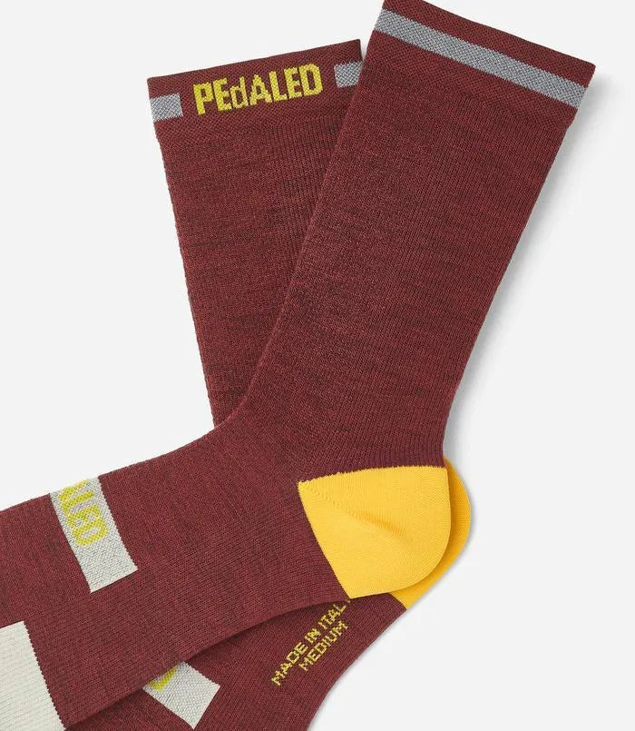 PEDALED Odyssey Merino Calze riflettenti - Dark Red