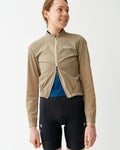 PAS NORMAL STUDIOS Mechanism Damen Stow Away Jacke  - Beige