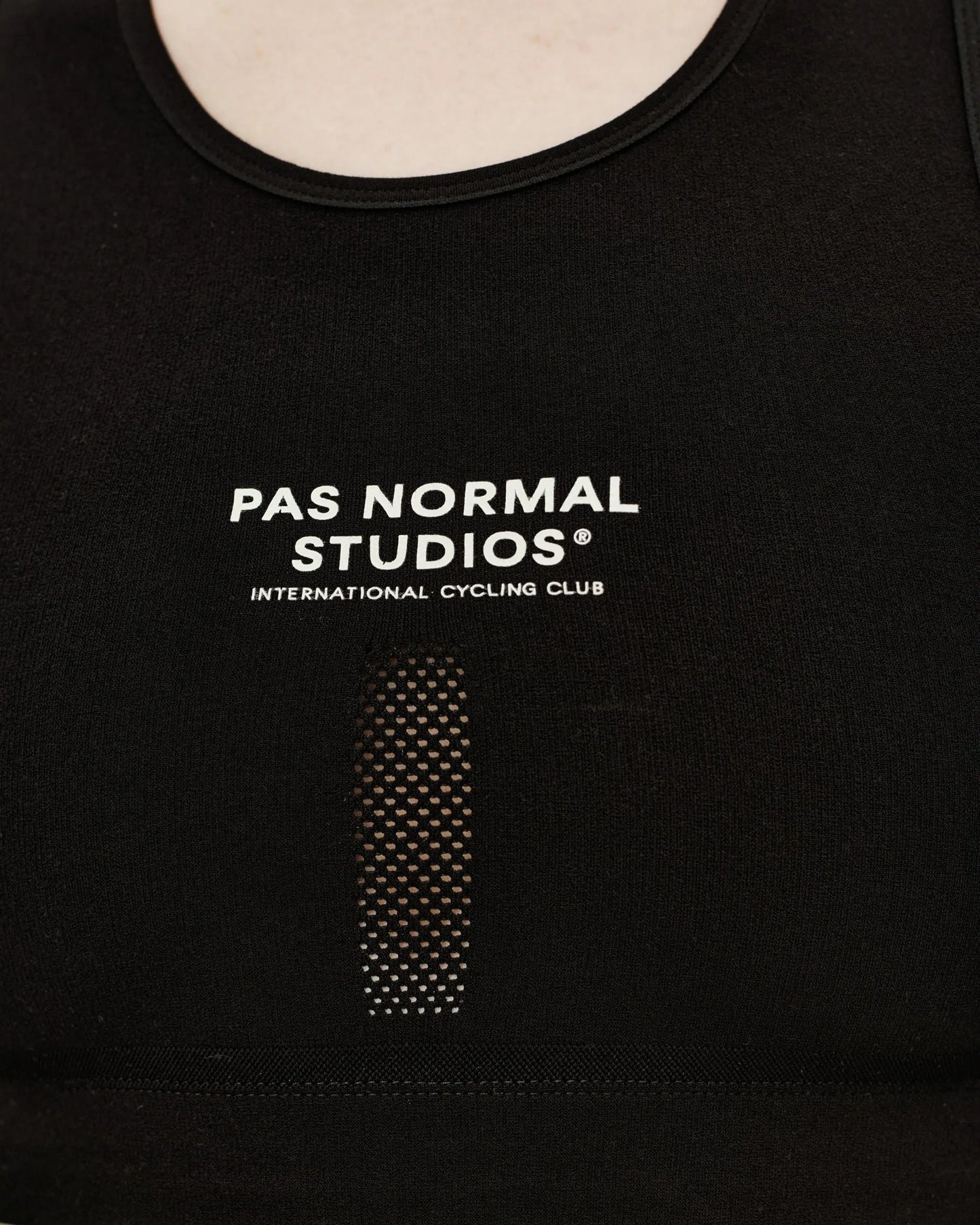 PAS NORMAL STUDIOS LOGO BRA - Negro