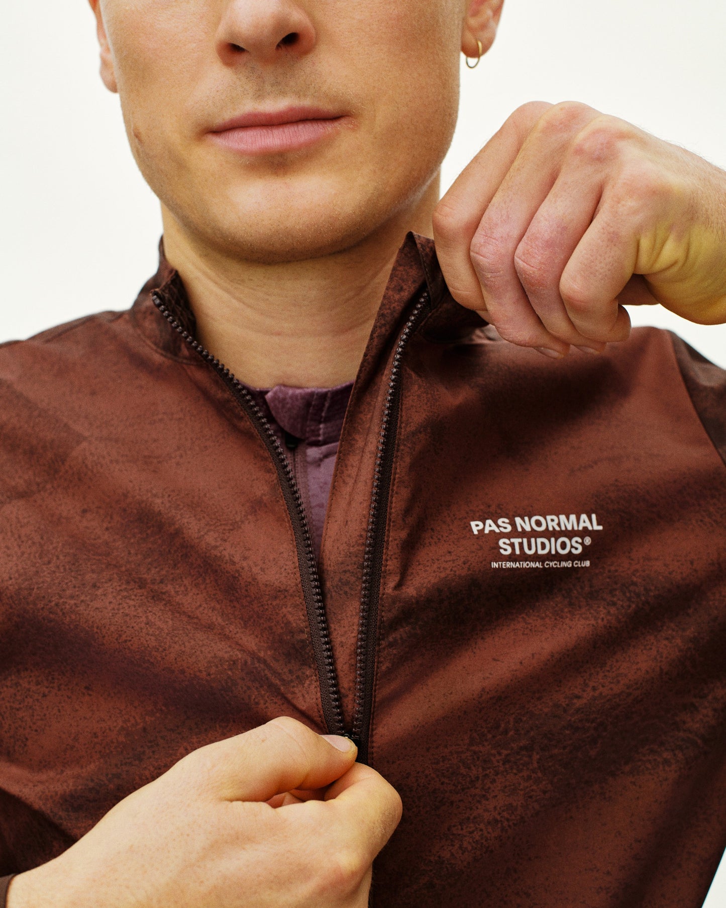 PAS NORMAL STUDIOS Mechanism Stow Away Jaqueta - AOP Light brown