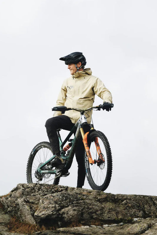 ABUS CLIFFHANGER HELMET - MUTED BLACK