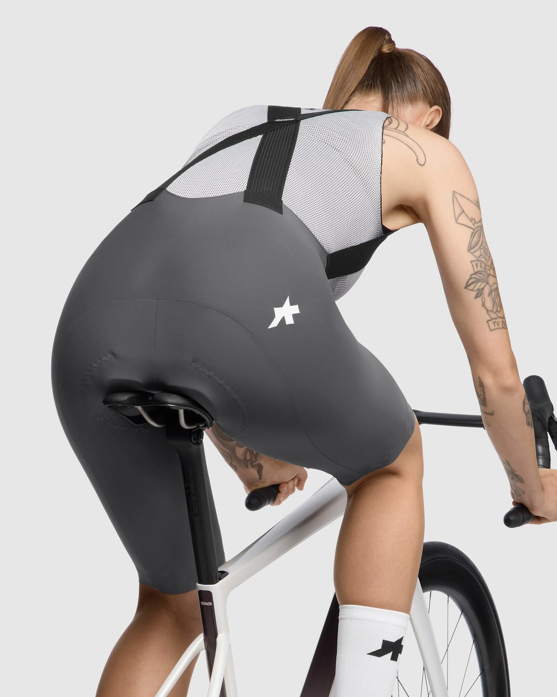 ASSOS DYORA R Bib Shorts S11 - Grey