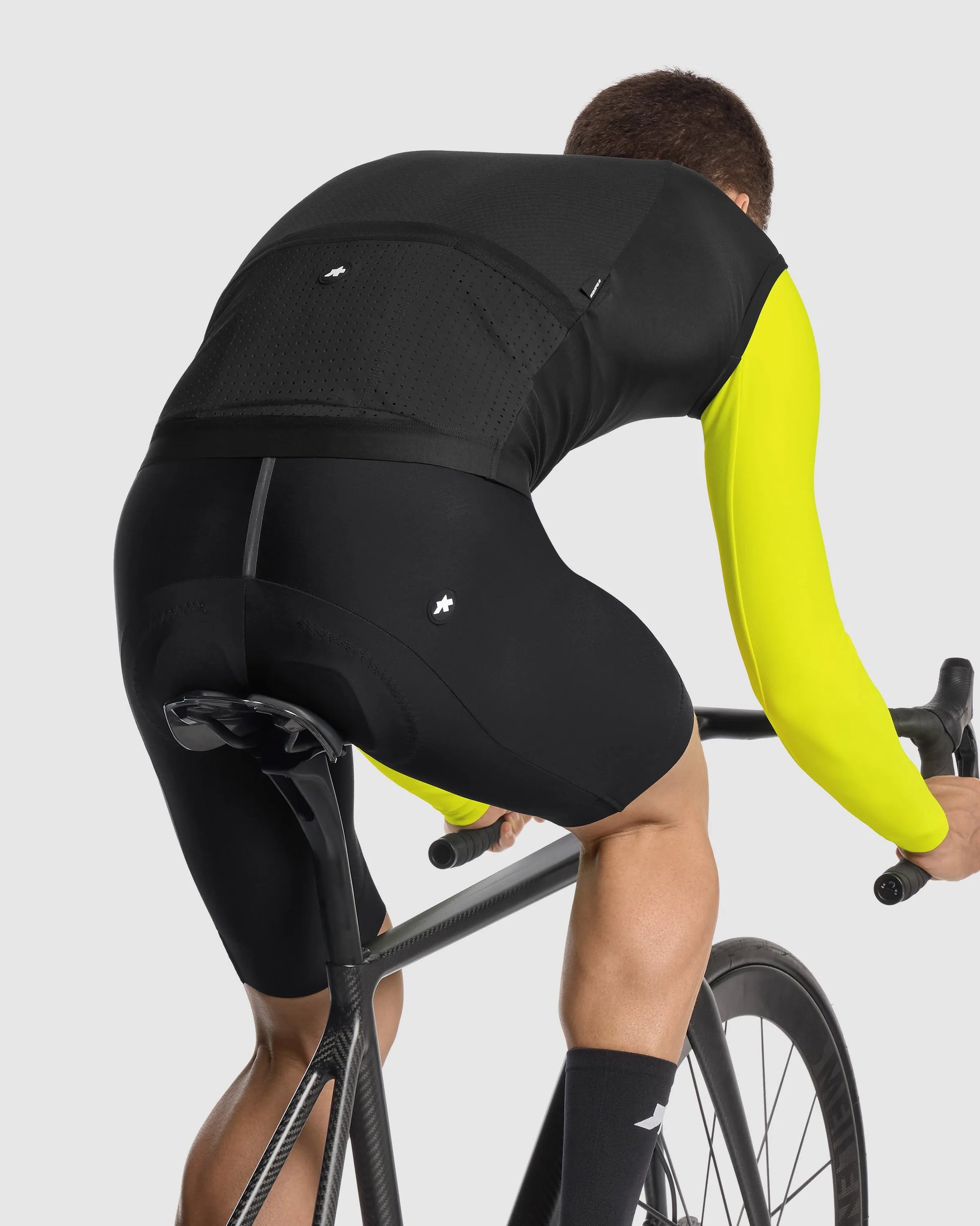 ASSOS EQUIPE R Spring Fall Gilet S11 - Black