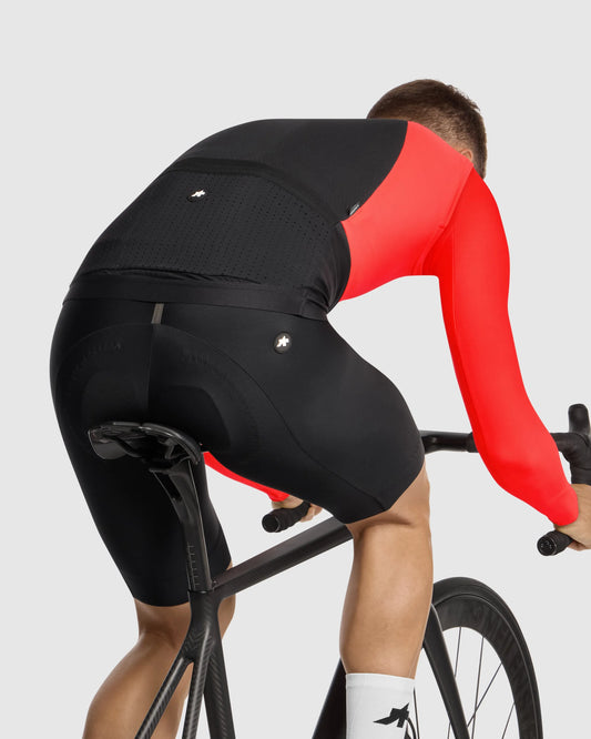 ASSOS EQUIPE R Spring Fall Gilet S11 - Red