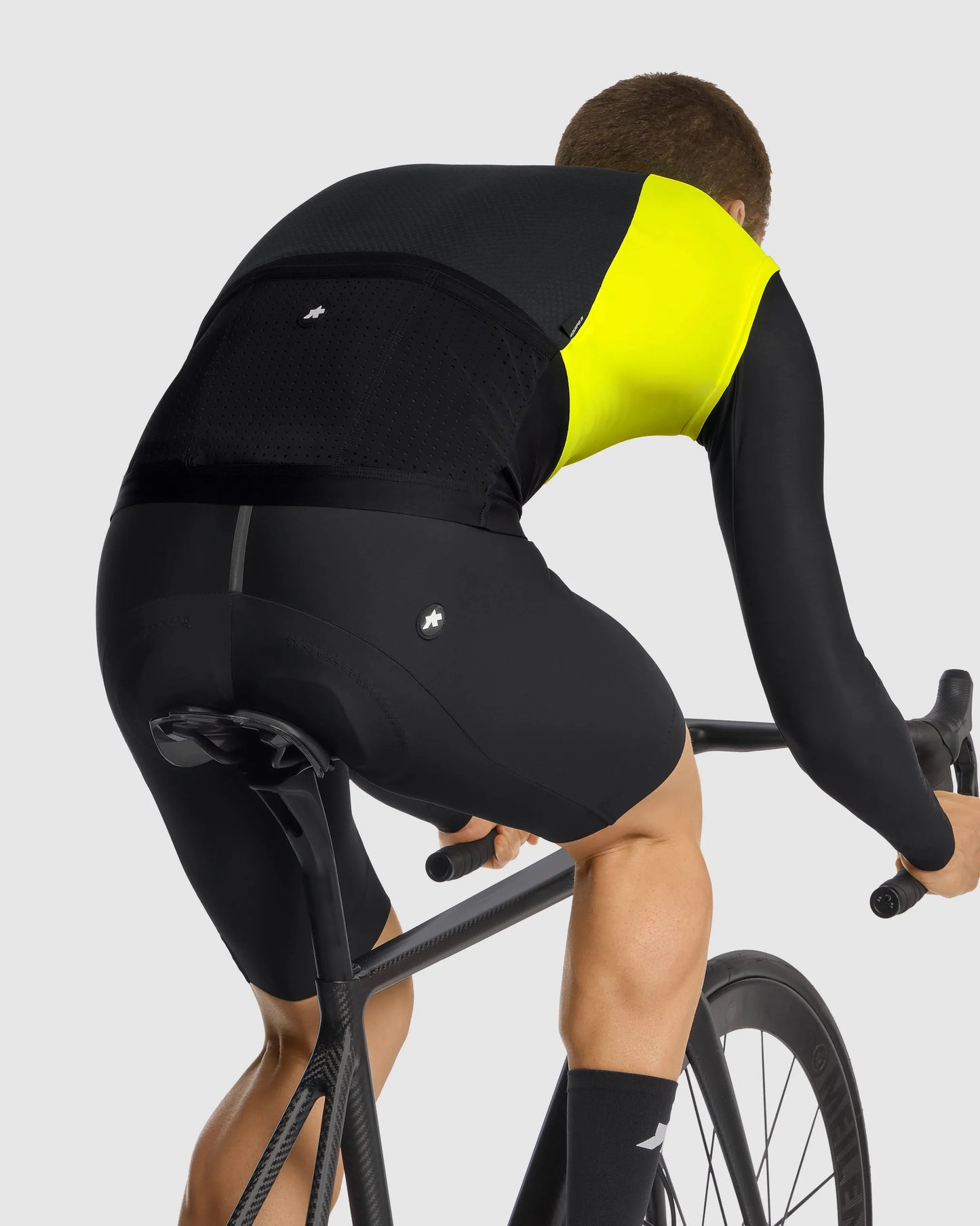 ASSOS EQUIPE R Spring Fall Gilet S11 - Yellow