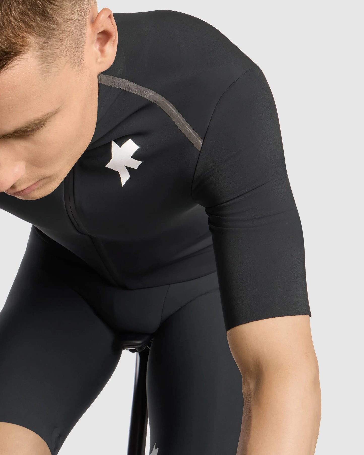 ASSOS EQUIPE R Thermo Rain Jersey S11 - Black