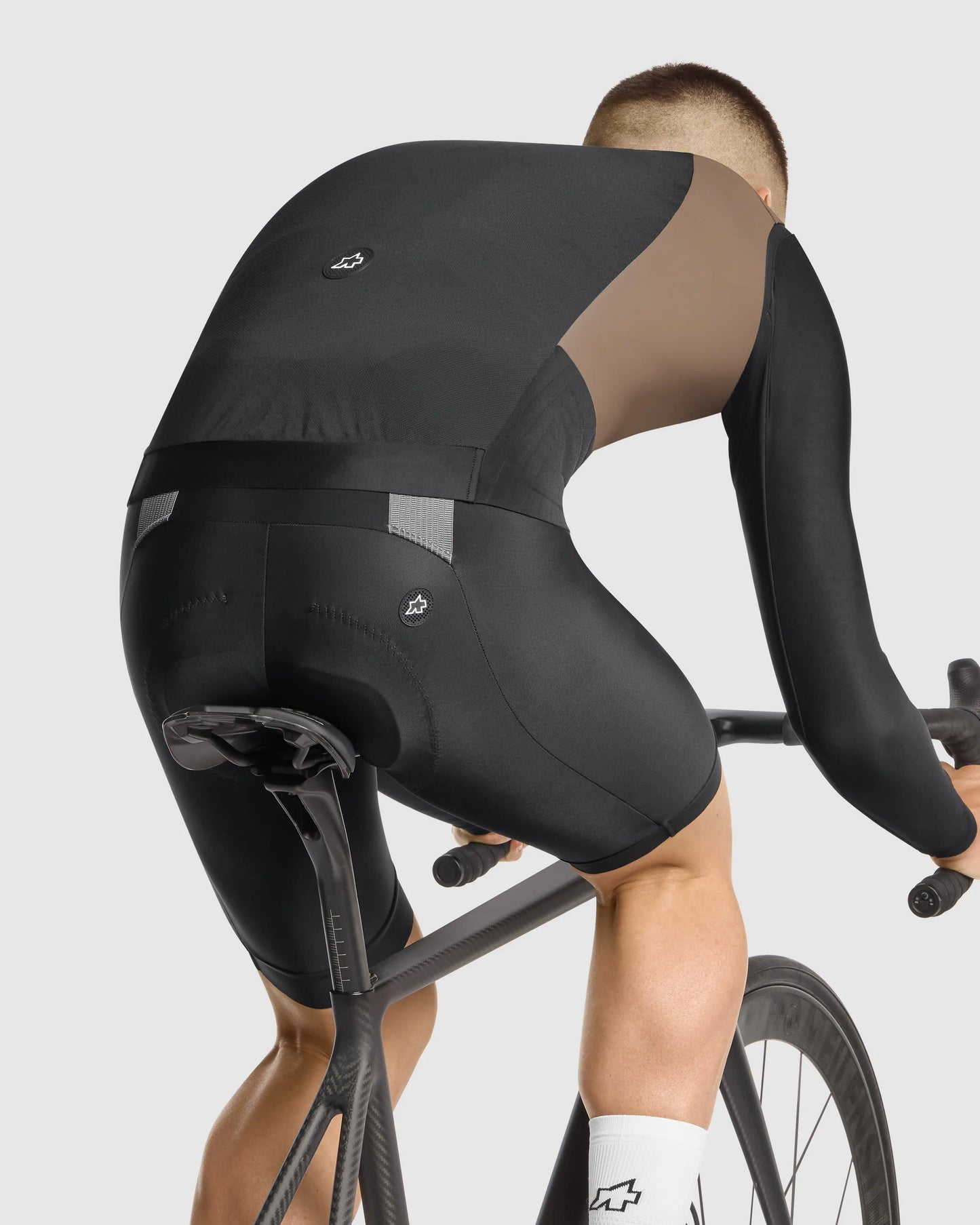 ASSOS MILLE GTS spring fall Vest S11 - Brown
