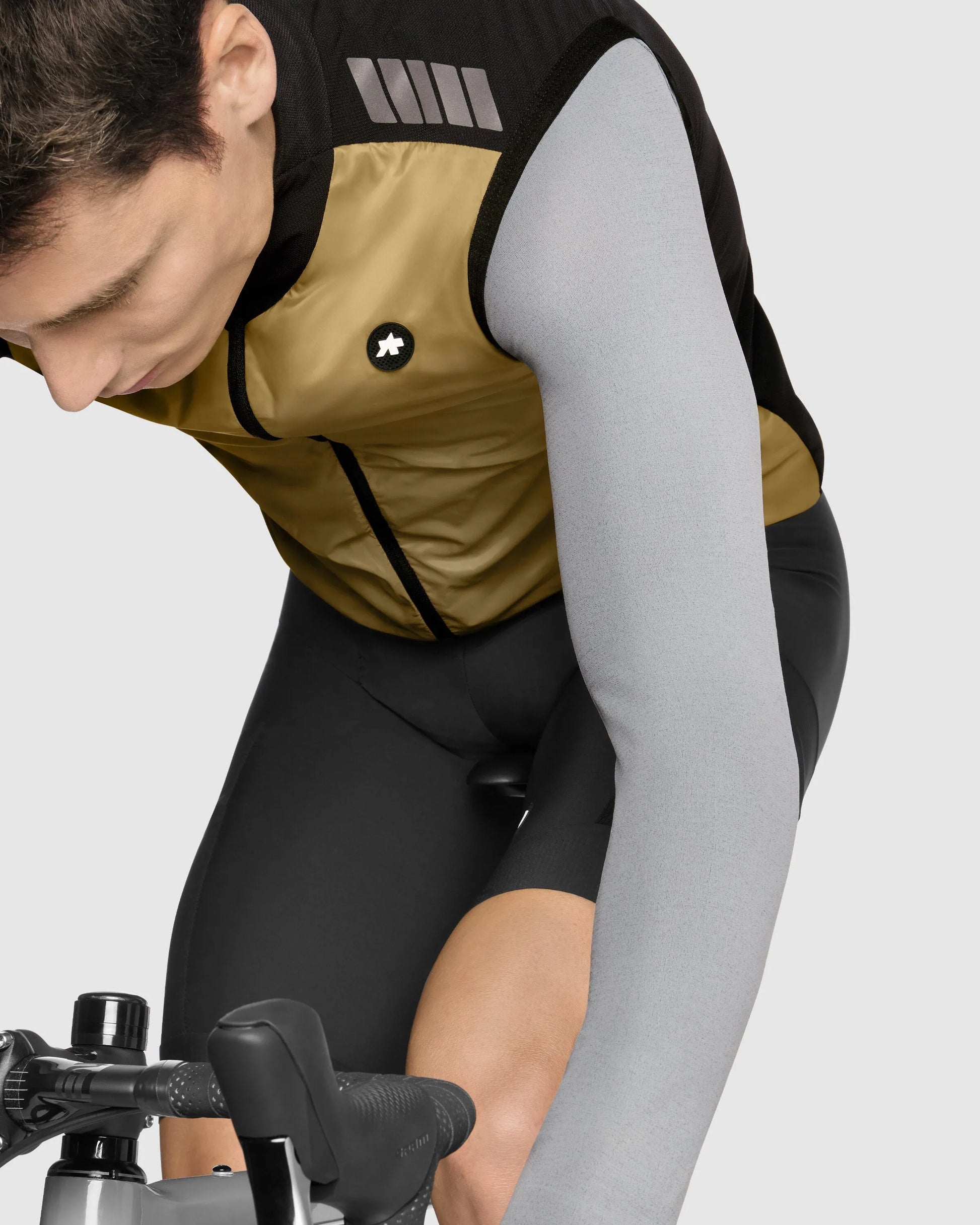 ASSOS TACTICA Shell Vest T5 - Brown