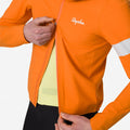RAPHA CORE Regenjacke III - BRIGHT ORANGE/Weiß
