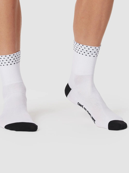 CAFÉ DU CYCLISTE Dotted Socks - White