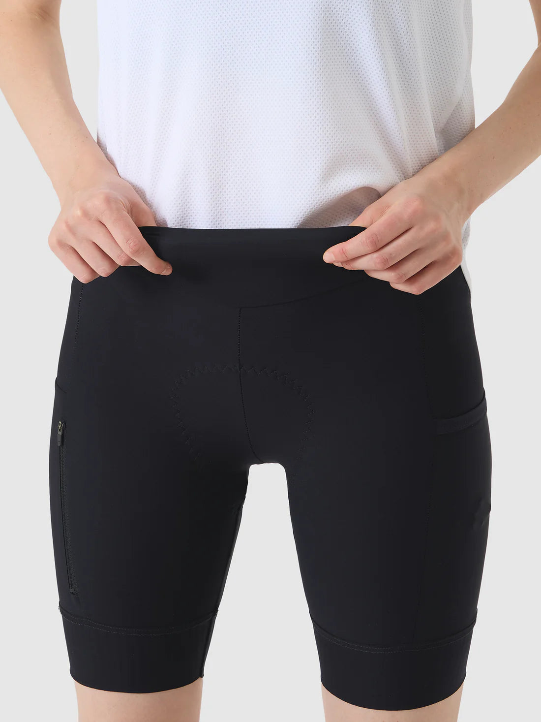 CAFE DU CYCLISTE Elsa V2 Outlands Women Cargo Bib Shorts - Black