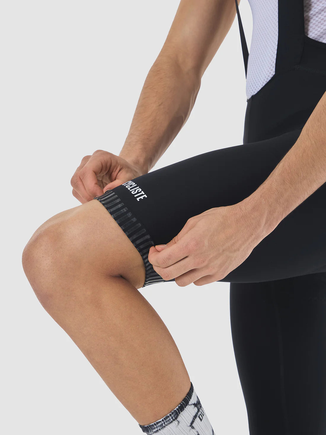 CAFE DU CYCLISTE Marinette V4 Classic Bib Shorts - Black