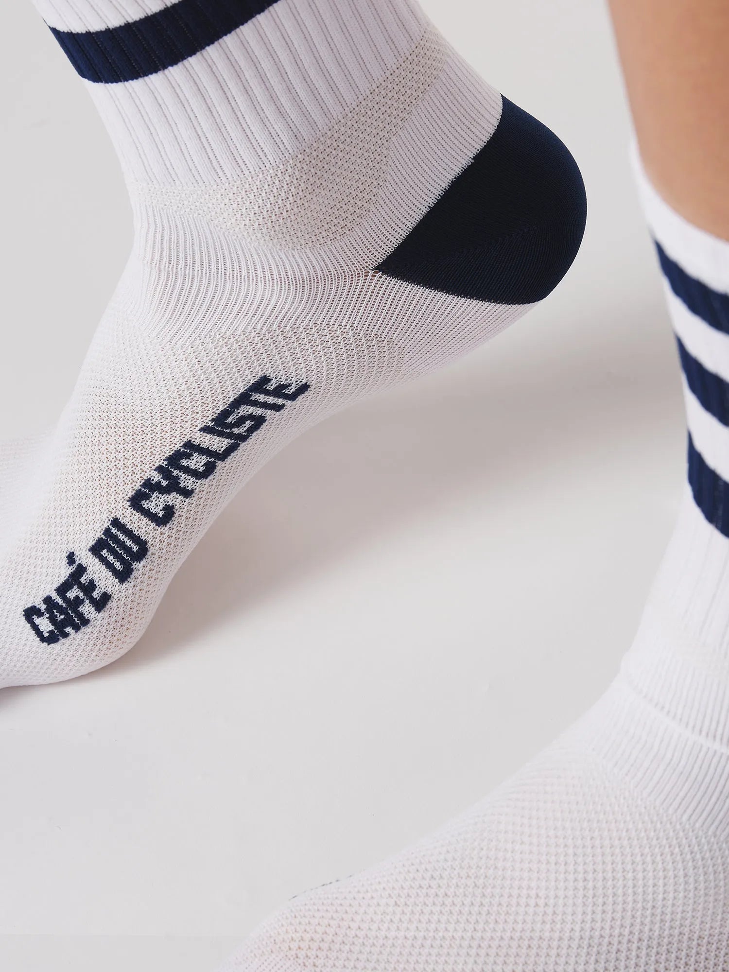 CAFÉ DU CYCLISTE Skate Socks - Navy