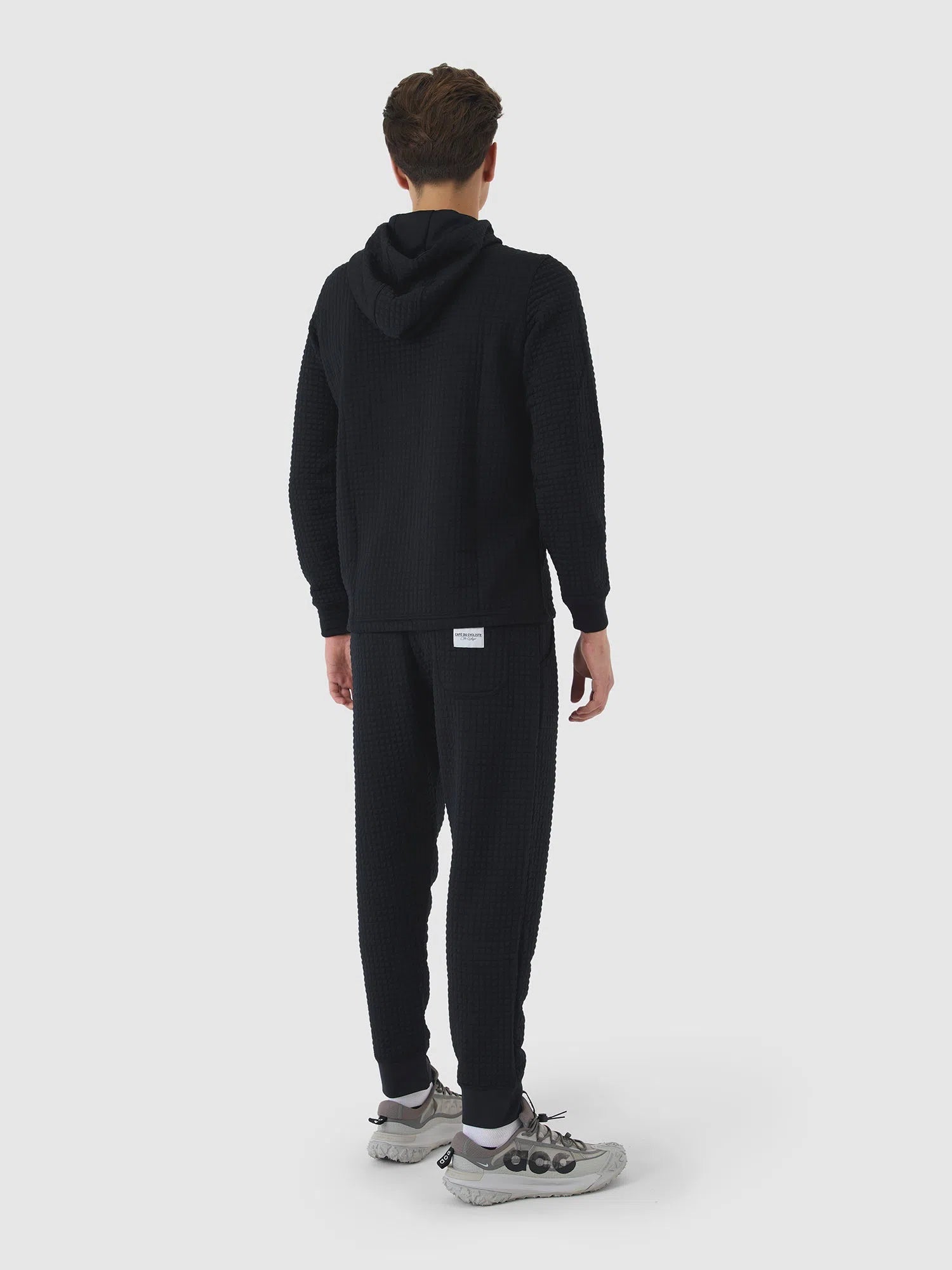 CAFE DU CYCLISTE Thelma Active Sweatshirt - Black