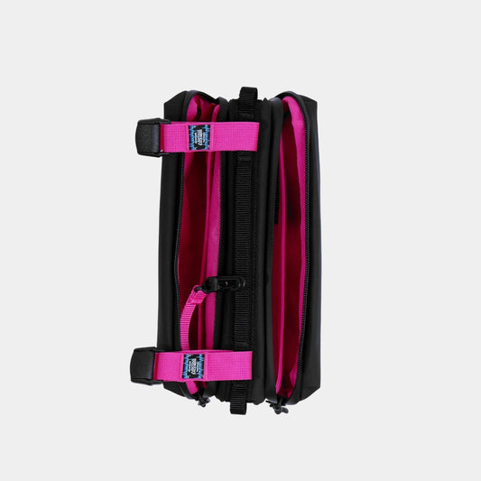 CAFÉ DU CYCLISTE Topologie Medium Bottle Sacoche - Black Fuchsia