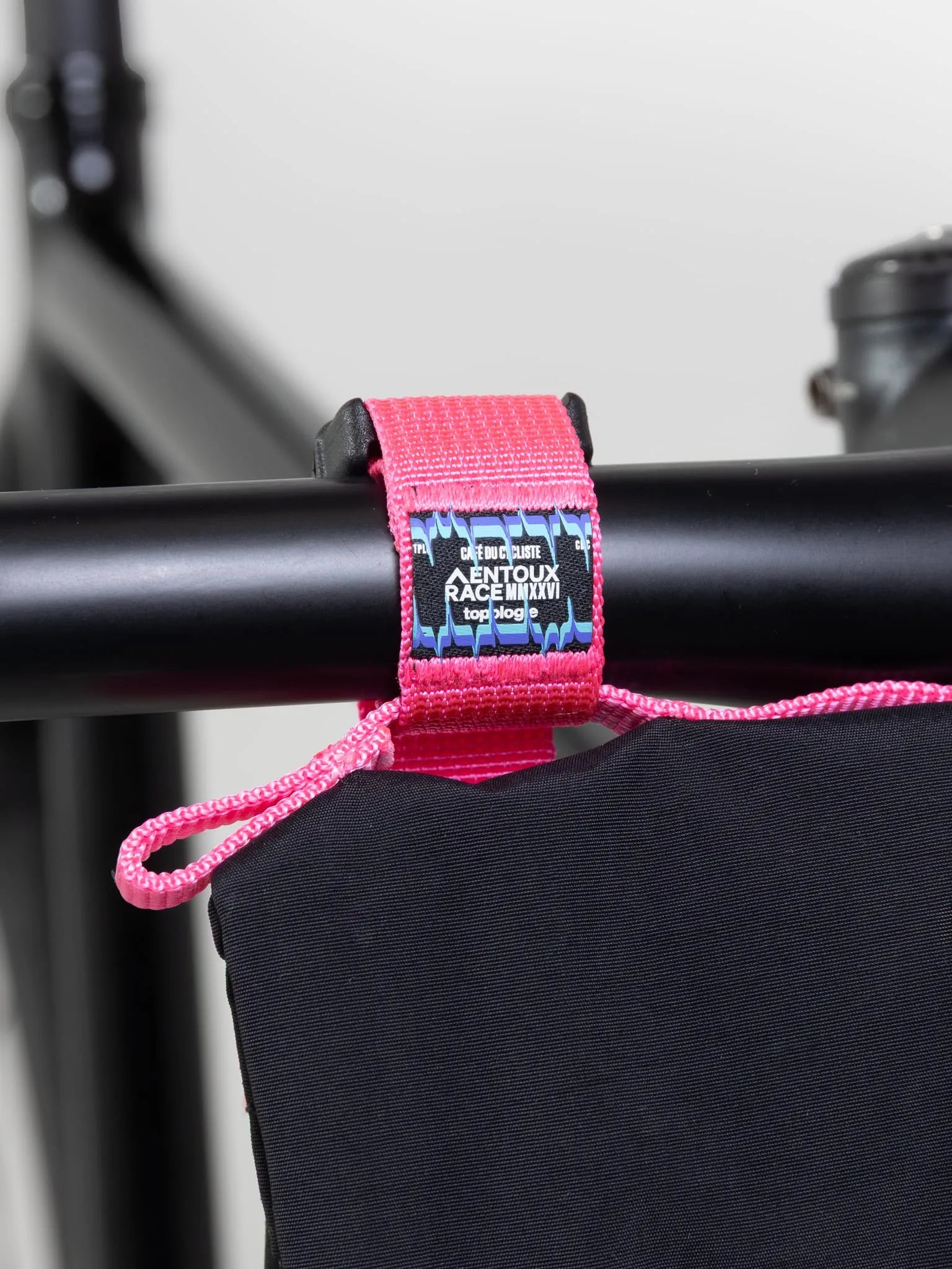 CAFÉ DU CYCLISTE Topologie Medium Musette - Black