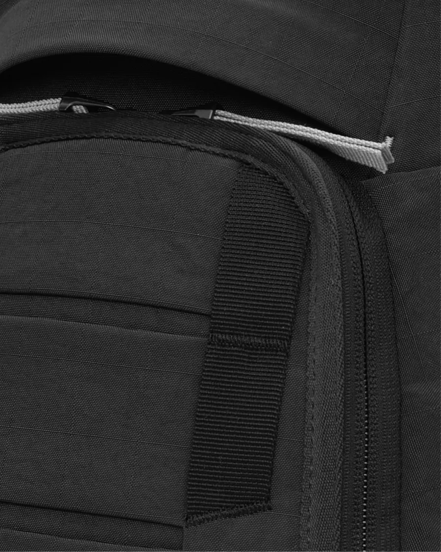 DB Hugger Backpack 30L - Charcoal Grey