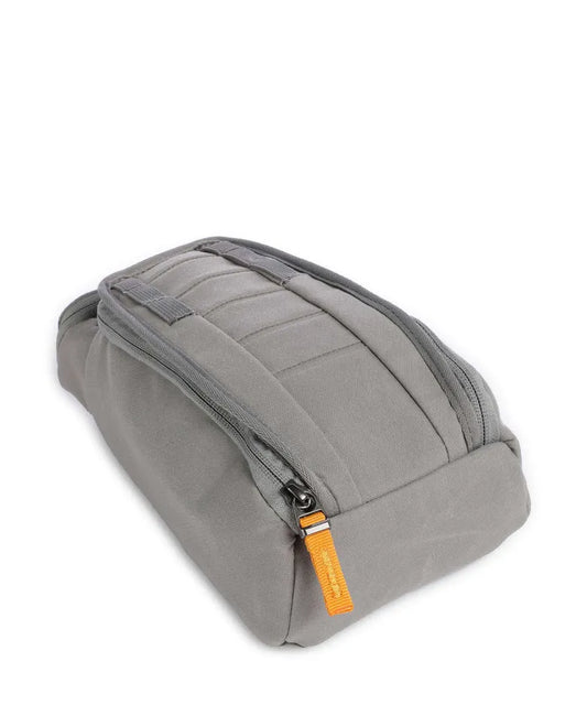 DB Journey Hugger Washbag - Sand Grey