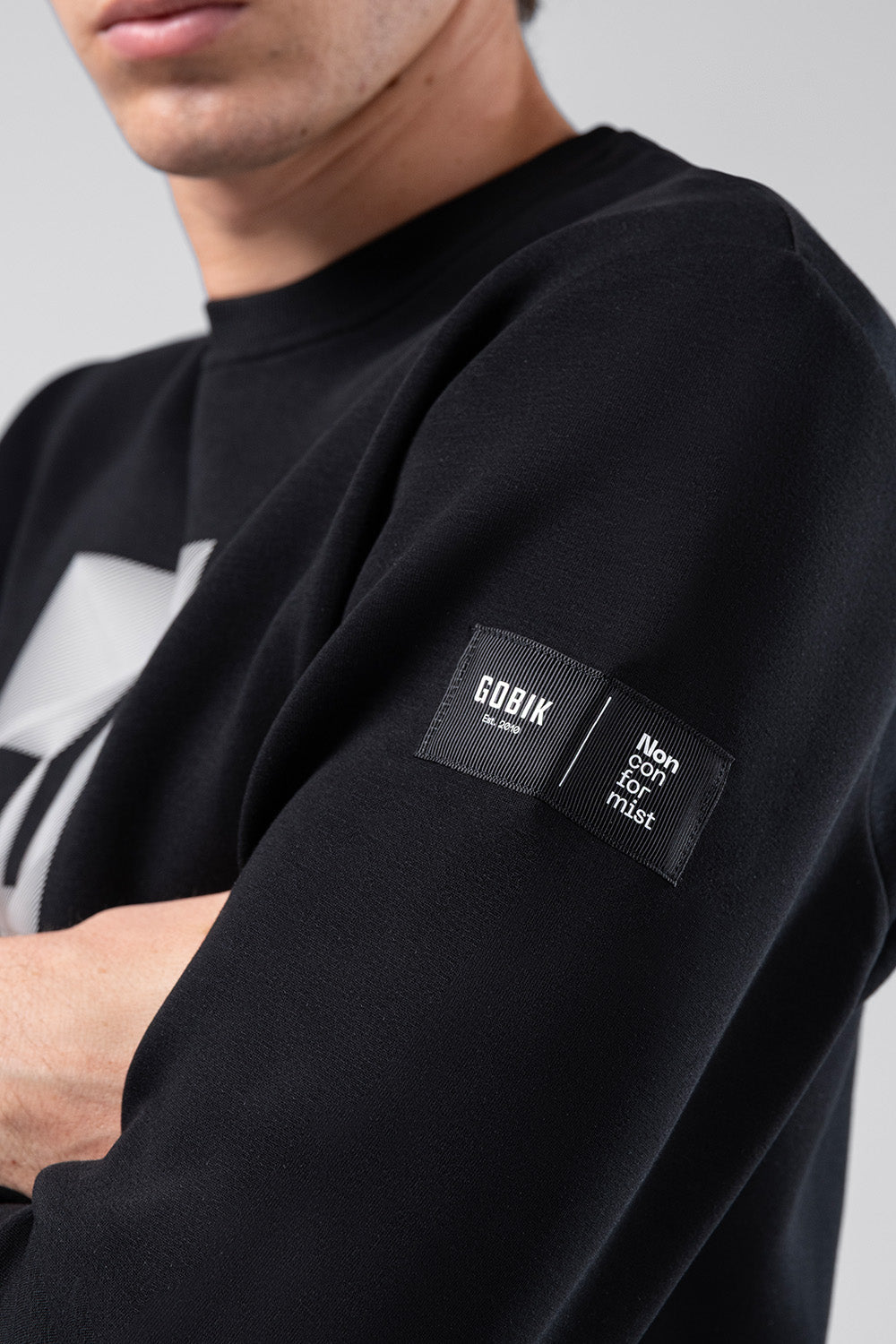 GOBIK HOVER UNISEX SWEATSHIRT - BLACK