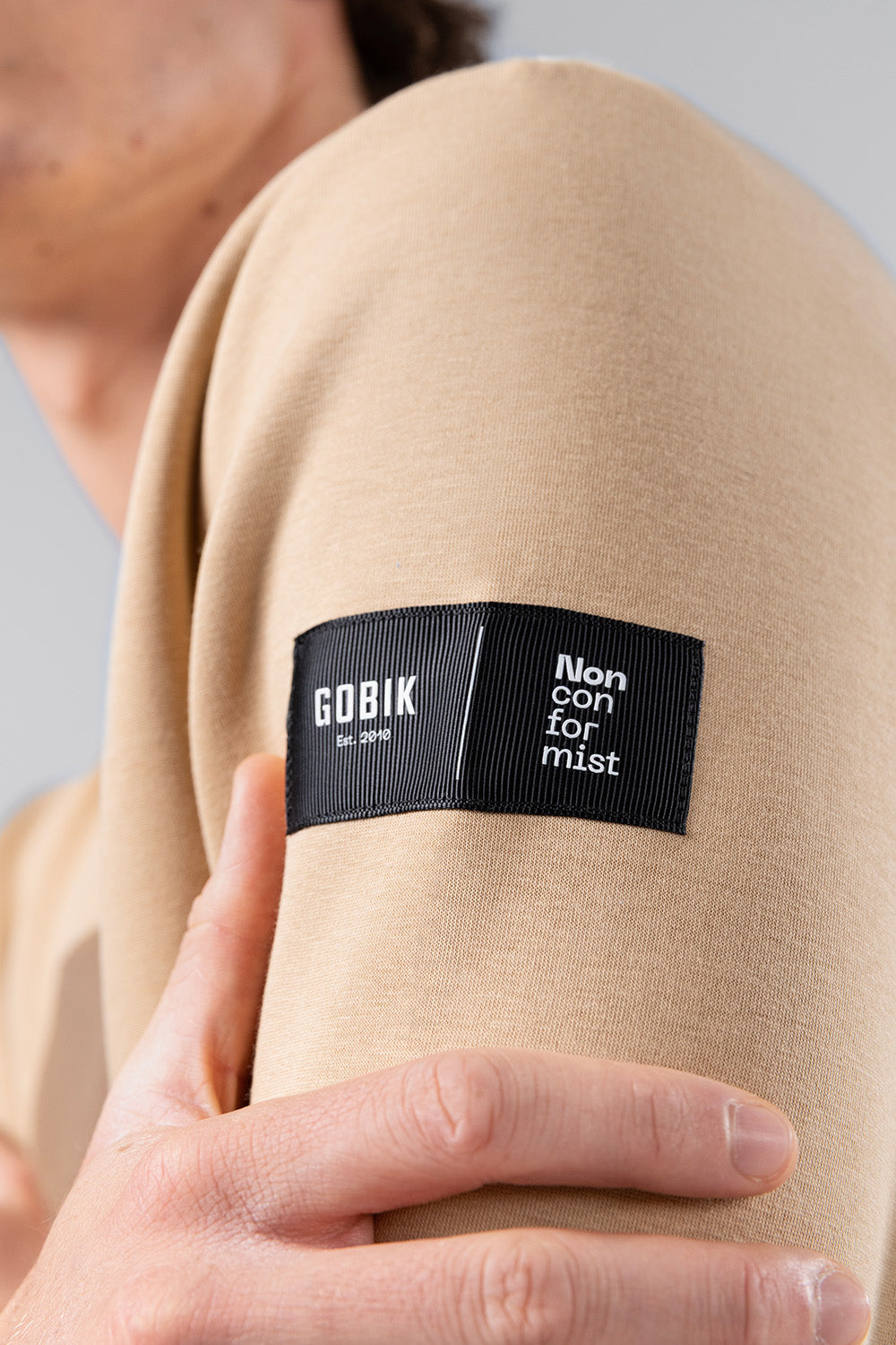 GOBIK HOVER UNISEX SWEATSHIRT - CARTOUCHE