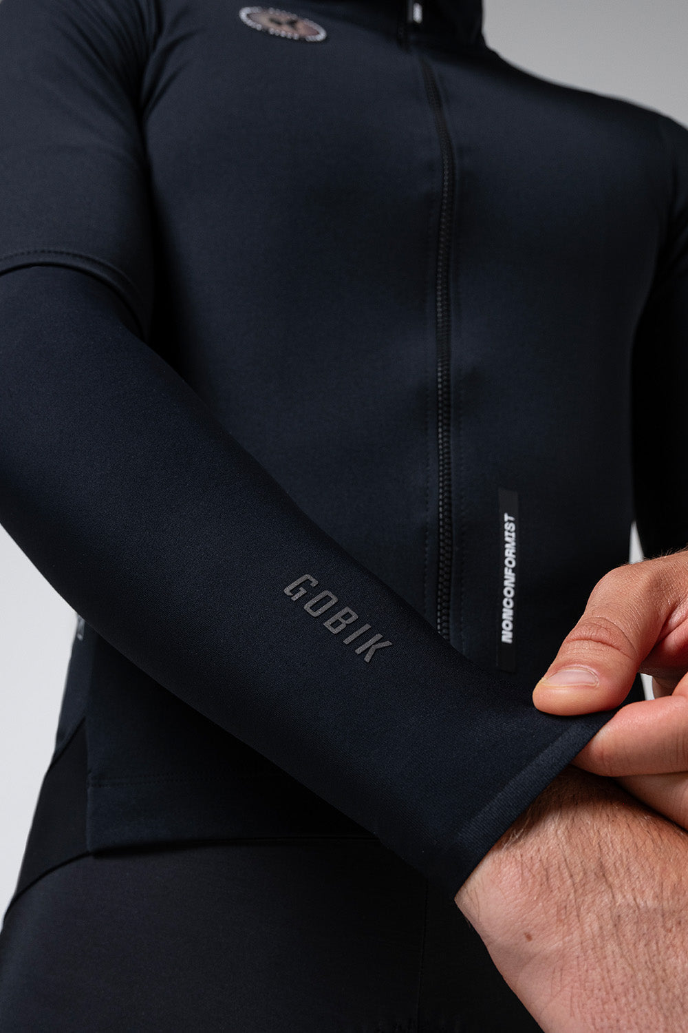 GOBIK KABA 2.0 UNISEX ARM WARMERS - PITCH BLACK