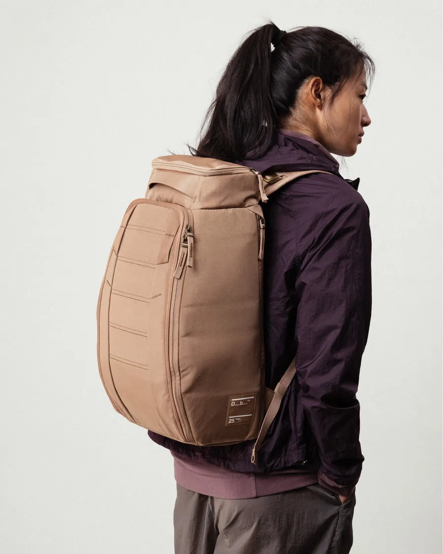 DB JOURNEY Hugger Backpack 25L - Affogato Brown