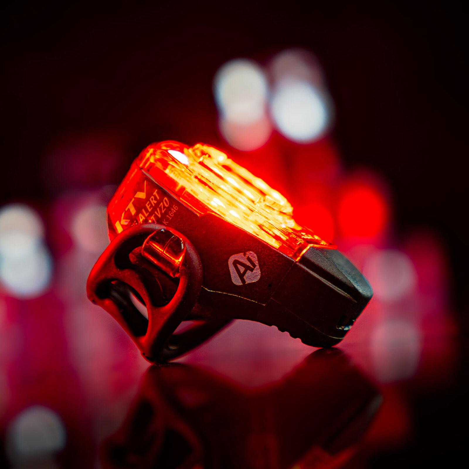 LEZYNE KTV PRO AI ALERT STVZO LIGHT - BLACK/RED