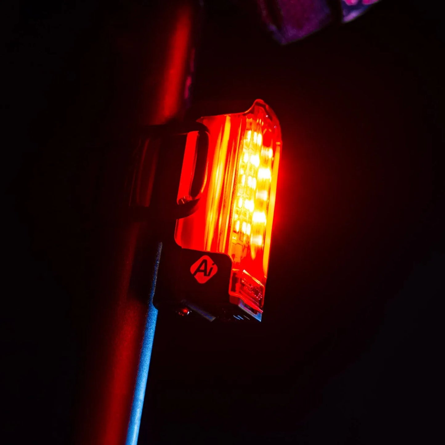 LEZYNE STRIP DRIVE PRO AI ALERT 400+ REAR LIGHT - BLACK Copy